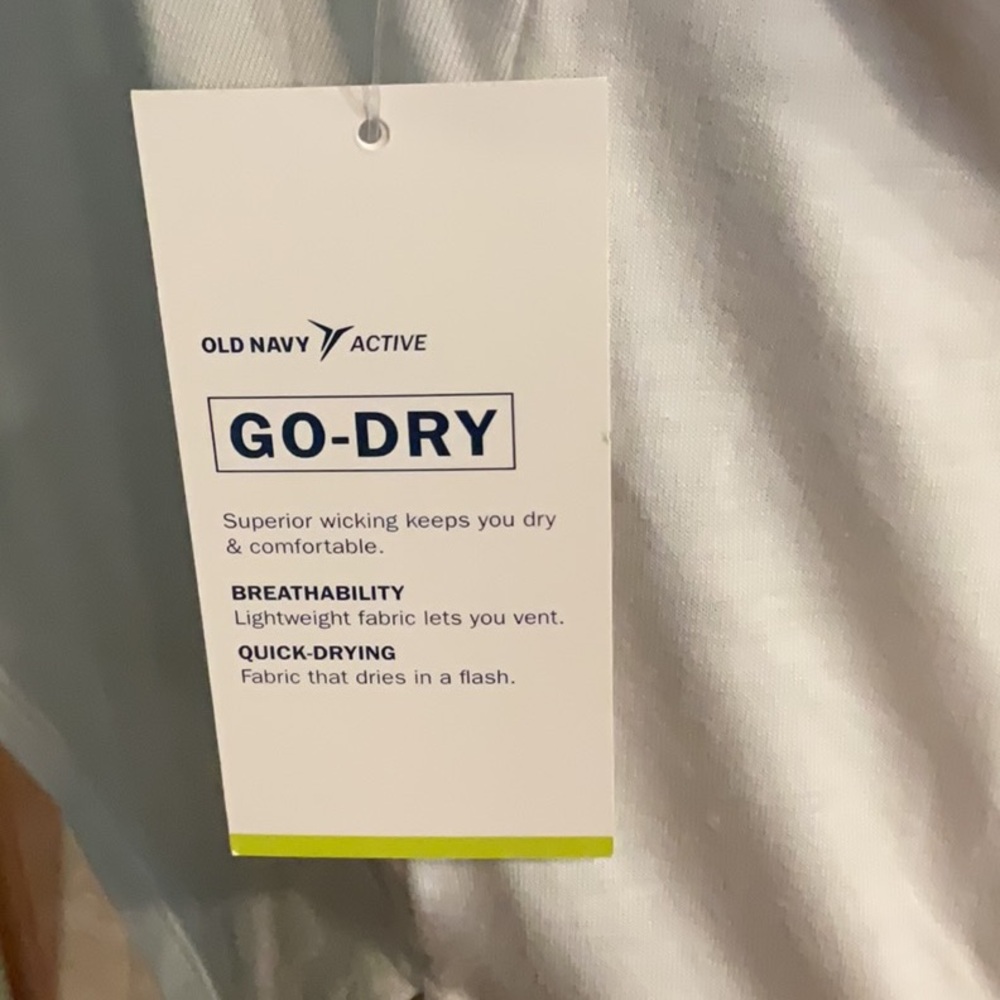 Old Navy White Muscle Tee Crop Graphic, BRAND NEW, Size Small - Picture 5 of 5